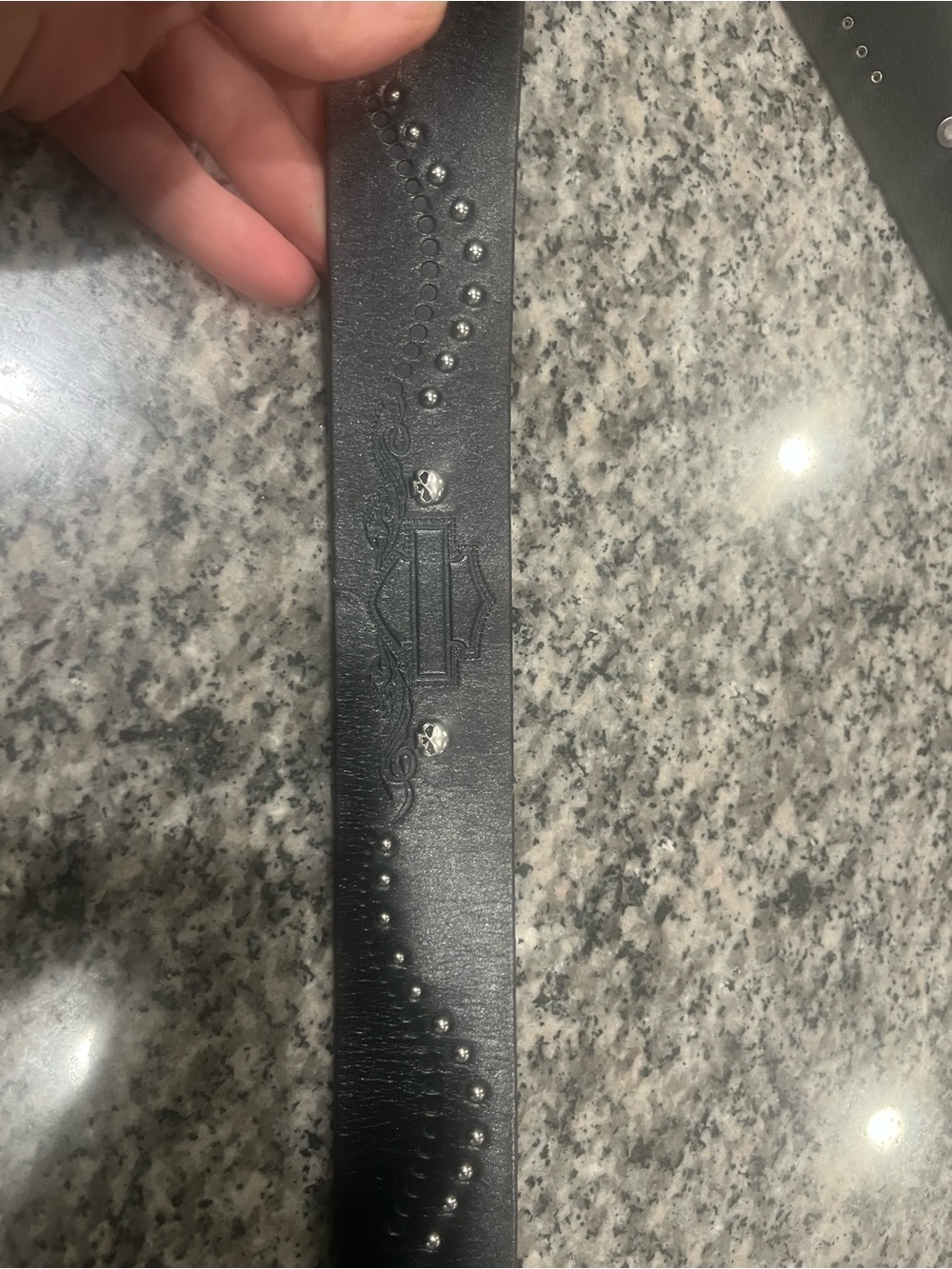 Harley-Davidson Black Leather Studded Belt with Skull Embossing - Picture 4 of 5